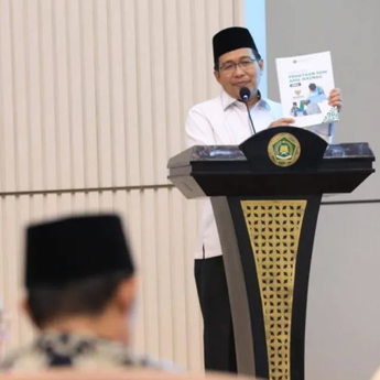 Kemenag Luncurkan 8 Buku Strategis Panduan Strategis Pengelolaan Zakat dan Wakaf 2025