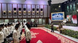 Pramono Kukuhkan 117 Petugas Haji DKI Jakarta