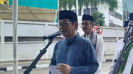Tegas! Pramono Bakal Cabut Izin Perusahaan Jika Ada yang Tahan Ijazah