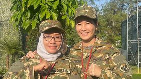 Acara pembekalan di Akademi Militer (Akmil) Magelang yang diikuiti oleh Menteri Prabowo, penampilan Veronica Tan menarik perhatian usai pamer pakai baju loreng di akun media sosial Instagram pribadinya.