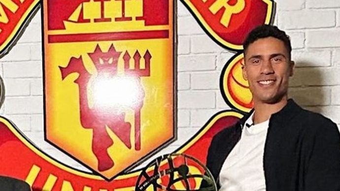 Raphael varane berpisah dengan Manchester United (Instagram)
