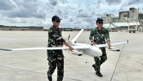 TNI Angkatan Udara (AU) memberikan dukungan penuh terhadap pembangunan Ibu Kota Nusantara (IKN), khususnya dalam bidang pertahanan udara dan pengembangan infrastruktur Bandara IKN. 