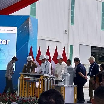 Jokowi Resmikan Produksi Smelter Baru Freeport Indonesia di Gresik, Investasinya Capai Rp56 Triliun