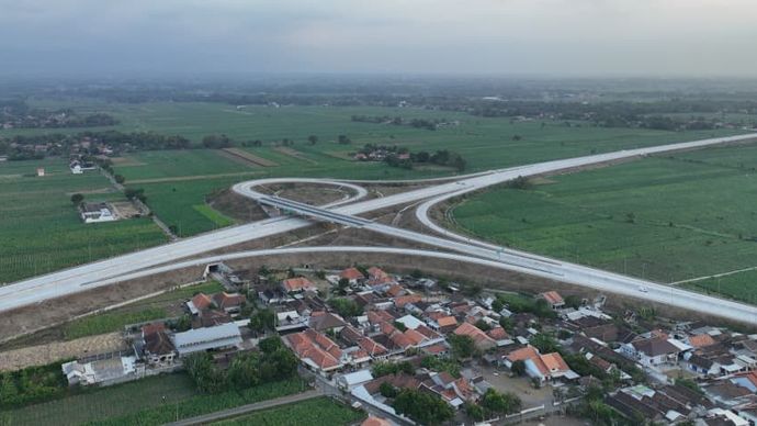 PT Jasamarga Probolinggo Banyuwangi (JPB) mengoperasikan Jalan Tol Probolinggo-Situbondo-Banyuwangi (Prosiwangi) segmen Gending-Paiton sepanjang 23,515 km, tanpa tarif mulai hari ini Rabu, 30 September 2026, pukul 10.00 WIB.