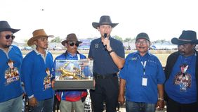 Ketua Umum Partai Demokrat, Agus Harimurti Yudhoyono (AHY) membuka Lomba Karapan Sapi Piala AHY di Stadion Karapan Sapi Bangkalan, Jawa Timur, Minggu, 2 Agustus 2026. 