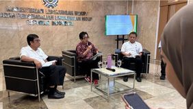 Sebanyak 21 perusahaan yang beroperasi di kawasan Puncak, Bogor, dikenai sanksi oleh Kementerian Lingkungan Hidup (KLH) karena dianggap turut berkontribusi terhadap banjir yang terjadi di wilayah tersebut beberapa waktu lalu.