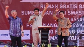 Menteri Perumahan dan Kawasan Pemukiman Maruarar Sirait meresmikan pembangunan rumah rakyat di Desa Sukawali, Kecamatan Pakuhaji, Kabupaten Tangerang.
