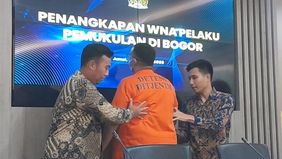 Warga Negara Asing (WNA) asal Arab Saudi berinisal MA berhasil diamankan pleh petugas Imigrasi Kelas I Non-TPI Bogor setelah viral ribut dengan pengurus masjid di Puncak, Bogor, Jawa Barat.