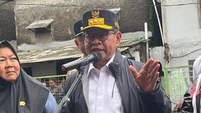 Gubernur DKI Jakarta, Pramono Anung menyampaikan bahwa pembangunan Stasiun Jakarta International Stadium (JIS) ditargetkan selesai pada Mei 2026 dan mulai beroperasi pada Juni 2026.