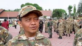 Menteri Energi dan Sumber Daya Mineral (ESDM) Bahlil Lahadalia mengaku hanya bisa tidur dua jam selama retreat menteri Kabinet Merah Putih di Akademi Militer (Akmil), Magelang, Jawa Tengah.