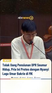Tolak Uang Pensiunan DPR Seumur Hidup, Pria Ini Protes dengan Nyanyi Lagu Umar Bakrie | NTVNEWSID
