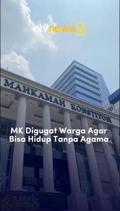 MK Digugat Warga Agar Bisa Hidup Tanpa Agama