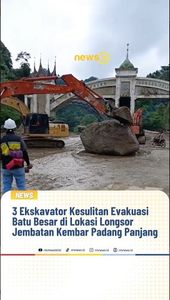 3 Ekskavator Kesulitan Evakuasi Batu Besar di Lokasi Longsor Padang | NTVNEWSID