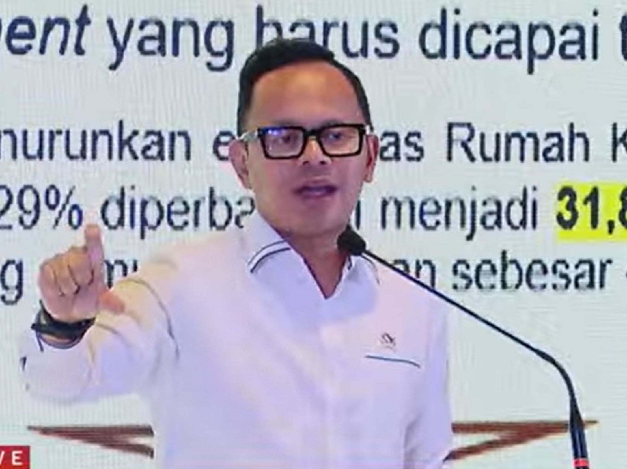 Wakil Menteri Dalam Negeri, Bima Arya Sugiarto di acara Nusantara Energy Forum 2025 <b>(Youtube)</b>