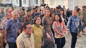 Menteri Keuangan (Menkeu) Sri Mulyani membalas candaan Gubernur DKI Jakarta Pramono anung untuk tidak pelit membagikan Dana Bagi Hasil (DBH) untuk Jakarta.