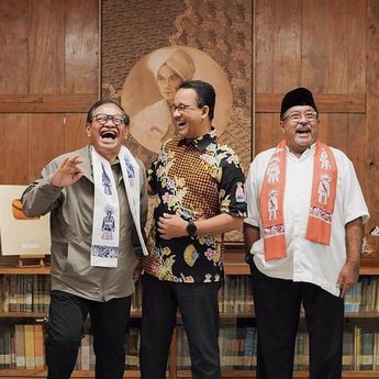 Momen Pramono-Rano Ngopi Bareng di Rumah Anies Baswedan