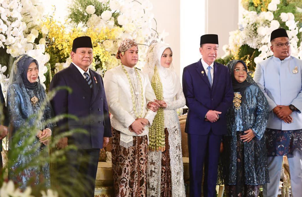 Presiden Prabowo Subianto dan Jokowi di nikahan Agung Surahman <b>(Dokumentasi Bakom)</b>