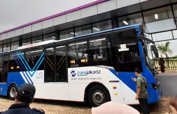 Transjabodetabek rute PIK 2-Blok M <b>(Ntvnews.id/ Adiansyah)</b>