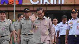Pemprov DKI Kasih Tarif Transportasi Publik Rp80 di HUT ke-80 TNI