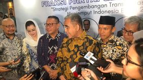 Ketua Fraksi Partai Gerindra yang juga Sekjen DPP Parti Gerindra, Ahmad Muzani, merespons mengenai revisi UU TNI tentang Tentara Nasional Indonesia (TNI) yang diributkan.