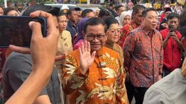 Pramono hingga Anies Baswedan Hadiri Perayaan Cap Go Meh di Glodok