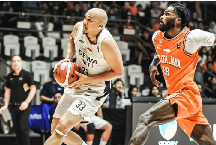 Arki Dikania Wisnu, Pemain andalan Dewa United Banten (jersi putih) <b>(IBL)</b>