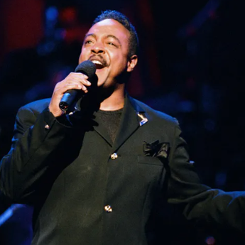 Penyanyi Legendaris Peabo Bryson Meninggal Dunia di Usia 75 Tahun