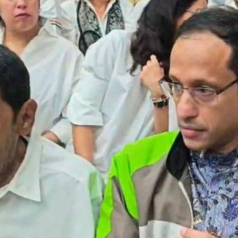 Kenakan Jaket Ojol, Nadiem Makarim Siap Bacakan Pleidoi dalam Sidang Kasus Chromebook