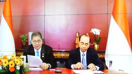 Airlangga Sebut Indonesia Jadi Negara Asia Tenggara Pertama Serahkan Initial Memorandum ke OECD