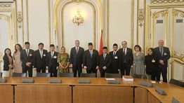 Menko Airlangga Serahkan Initial Memorandum ke Sekjen OECD, Indonesia Menuju Keanggotaan OECD