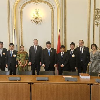 Menko Airlangga Serahkan Initial Memorandum ke Sekjen OECD, Indonesia Menuju Keanggotaan OECD
