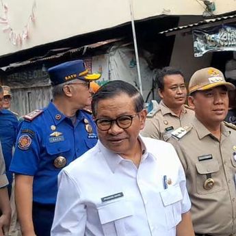 Pramono Tinjau Kebakaran Taman Sari Jakbar, Fokus Penanganan Warga Juga Rumah Terdampak