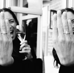 Cincin Berlian Cantik dari Thom Haye 'El Profesor' Timnas Indonesia Buat Bibe Cheriva