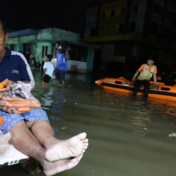 Tiga Ruas Jalan di Pelabuhan Muara Baru Masih Terendam Banjir