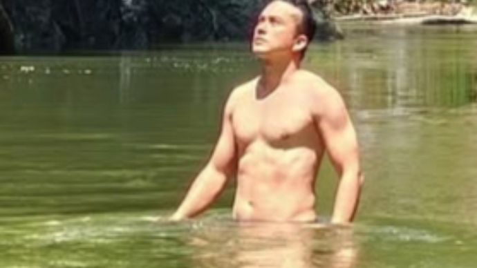 Nicholas Saputra 