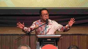 Wakil Gubernur DKI Jakarta, Rano Karno menanggapi soal banjir Jakarta yang terjadi pada awal pekan ini berdampak pada puluhan RT serta sejumlah ruas jalan Utama di Ibu Kota.