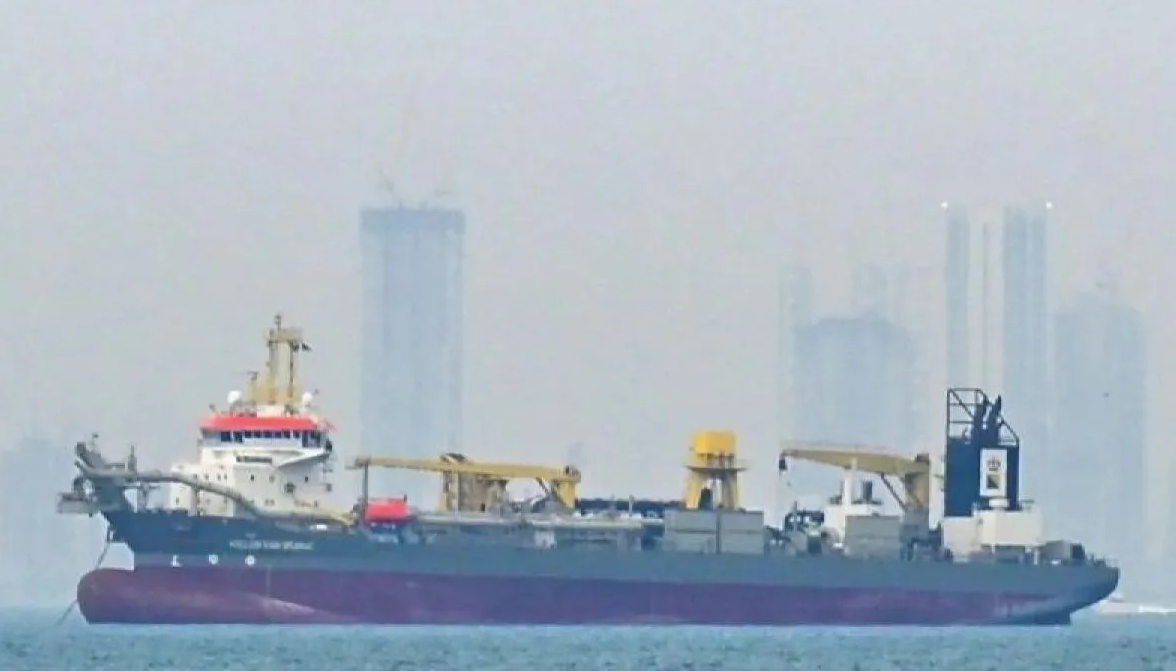 Ilustrasi - Kapal tanker melintas di Selat Hormuz, Iran. (ANTARA/Anadolu/py.) <b>(Antara)</b>