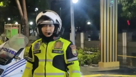 Kepala Kepolisian Negara Republik Indonesia Listyo Sigit Prabowo memastikan pemberian kenaikan pangkat luar biasa (KPLB) anumerta kepada anggota Direktorat Lalu Lintas Polda Metro Jaya, Fajar Permana, yang gugur setelah menjalankan tugas pengamanan a