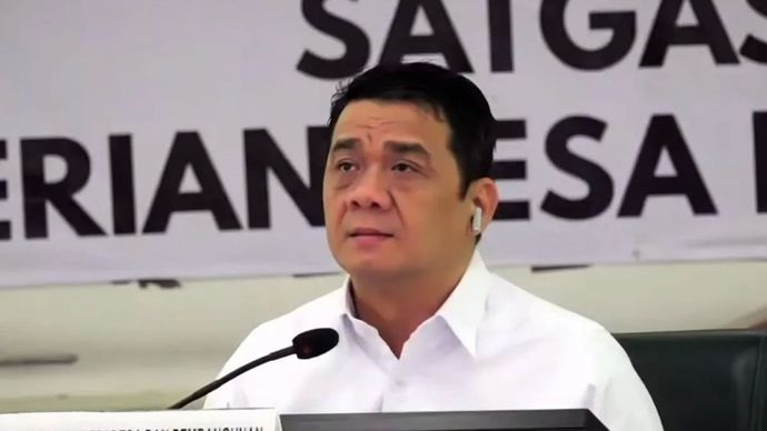 Tangkapan layar - Wakil Menteri Desa dan Pembangunan Daerah Tertinggal (Wamendes PDT) Ahmad Riza Patria menyampaikan pidato kunci dalam webinar bertajuk &ldquo;Potensi Desa dan Kelurahan dalam Pengembangan Koperasi Desa/Kelurahan Merah Putih&rdquo;, seperti dipantau di Jakarta, Selasa, 30 September 2025.
