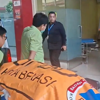 RS Polri Identifikasi 10 Kantong Jenazah Korban Tabrakan Kereta Bekasi