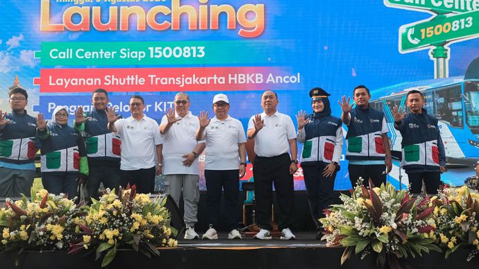 Pramono Luncurkan Call Center Dishub 1500813