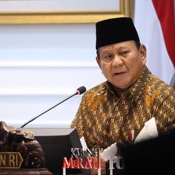 Prabowo Sampaikan Duka Cita dan Pastikan Kebutuhan Korban Erupsi Gunung Lewotobi Tercukupi