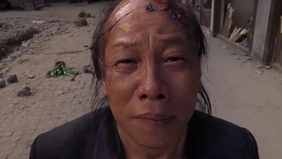 Kabar duka datang dari dunia perfilman Asia. Bruce Leung, aktor legendaris seni bela diri yang dikenal luas lewat perannya sebagai Beast dalam film Kung Fu Hustle, dikabarkan meninggal dunia pada usia 77 tahun.