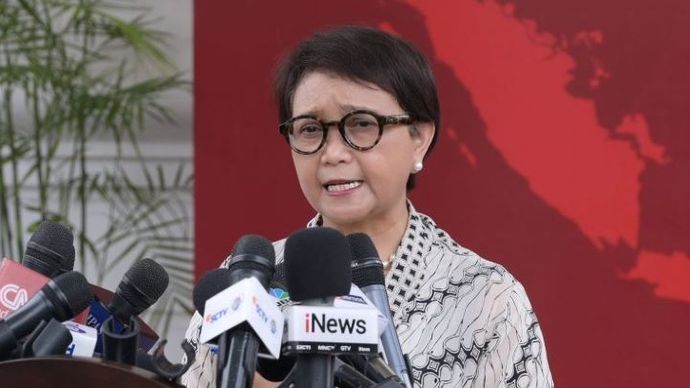 Menteri Luar Negeri Retno LP Marsudi memberikan keterangan pers, Selasa (16/04/2024), di Kompleks Is