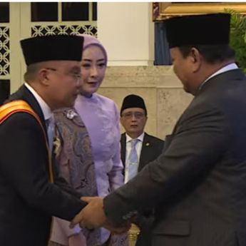 141 Tokoh Terima Tanda Jasa dan Kehormatan, Ada Puan, Dasco, Muzani, Hoegeng, AHY, Bahlil, Seskab Teddy dan Agum Gumelar