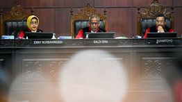 Terpopuler: Uji Materi UU TNI di MK Dinyatakan Gugur, Sidang Cerai Perdana Raisa dan Hamish Daud