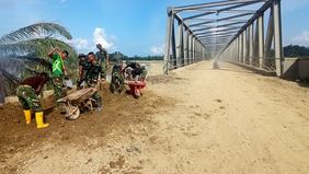 Pembangunan jembatan di Provinsi Aceh terus berporgres hingga Rabu, 28 Januari 2026, demi menyambung lagi konektivitas warga terdampak bencana. Salah satunya, di Desa Pematang Durian, Kecamatan Sekerak, Aceh Tamiang jembatan sudah selesai 100 persen.