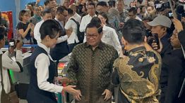 Pramono Luncurkan Pembayaran Nirsentuh MRT Jakarta