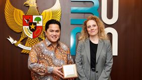 Menteri Badan Usaha Milik Negara (BUMN) Erick Thohir bertemu deengan VP of Global Public Policy TikTok Helena Lersch.
