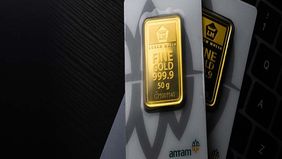 Harga emas batangan dari PT Aneka Tambang Tbk (Antam) terpantau melesat naik pada Selasa (4/6/2024).